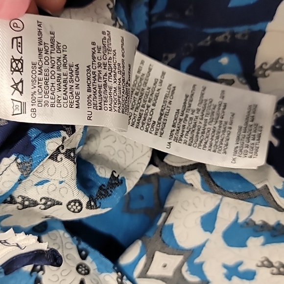 Blue Abstract Print Women's Dress - Picture 11 of 15